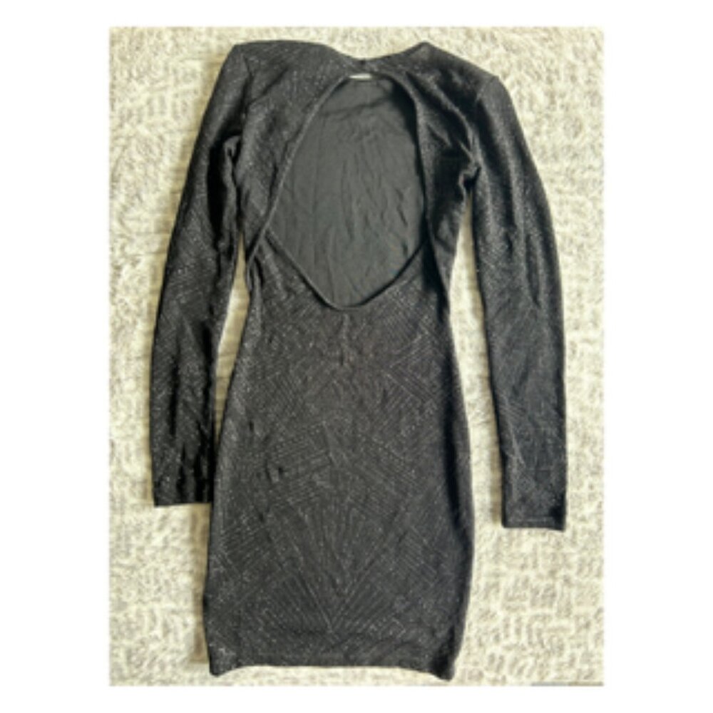 SHORT BACKLESS BLACK DRESS - Picture 2 of 2